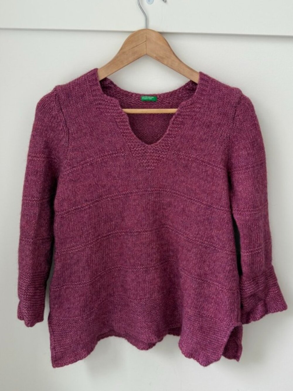 UNITED COLORS OF BENETTON Maroon Knit V-Neck Flare Sleeve Sweater
